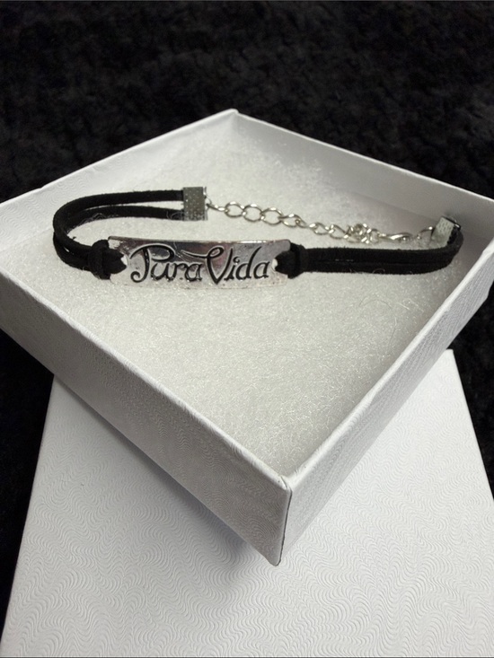 Pura Vida Jewelry - Costa Rican ‘Pura Vida’ Black Suede Bracelet with Silver Plate